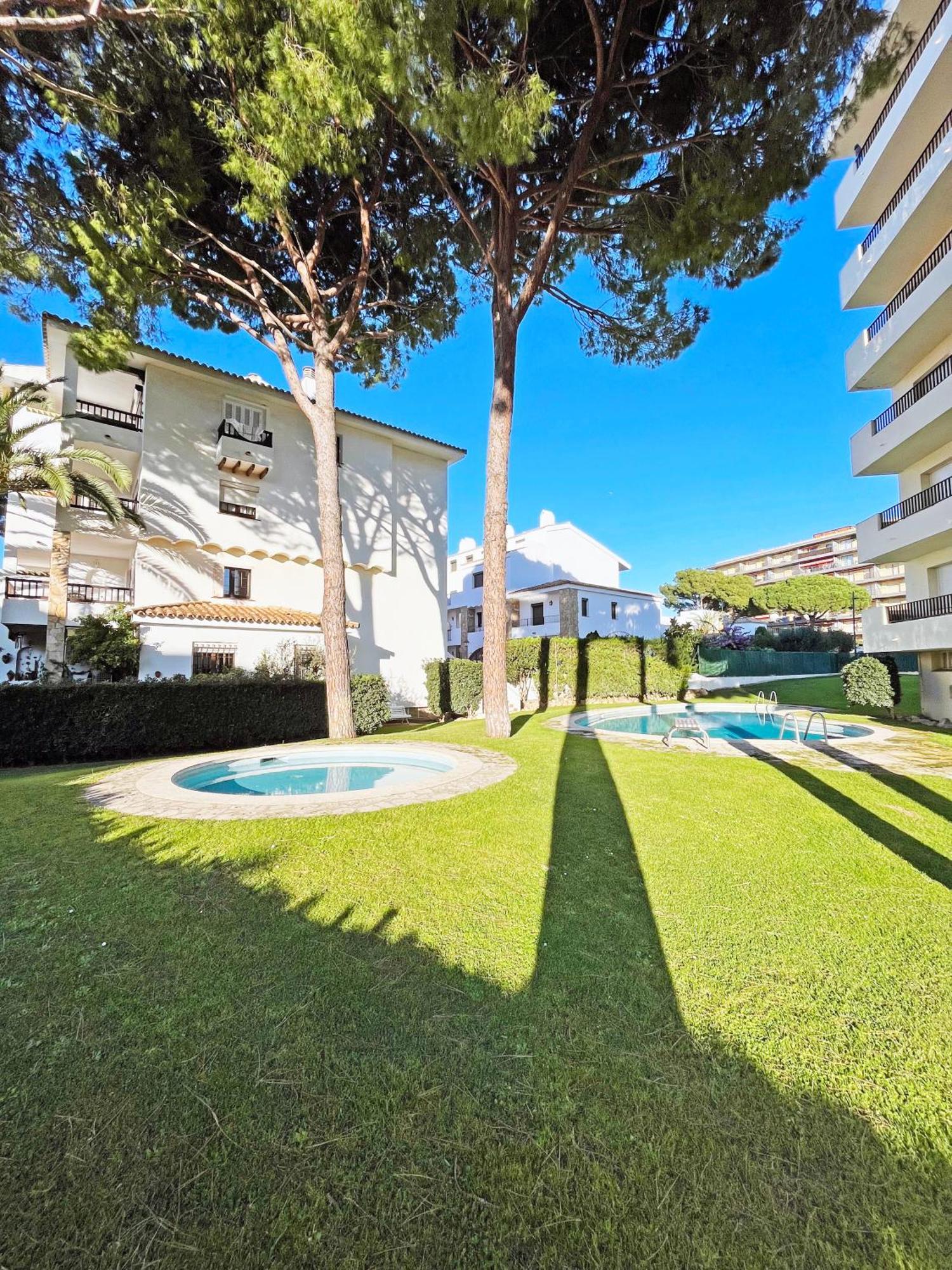 Apartamento En La Escala Con Piscina Y Parking L' Escala Ngoại thất bức ảnh