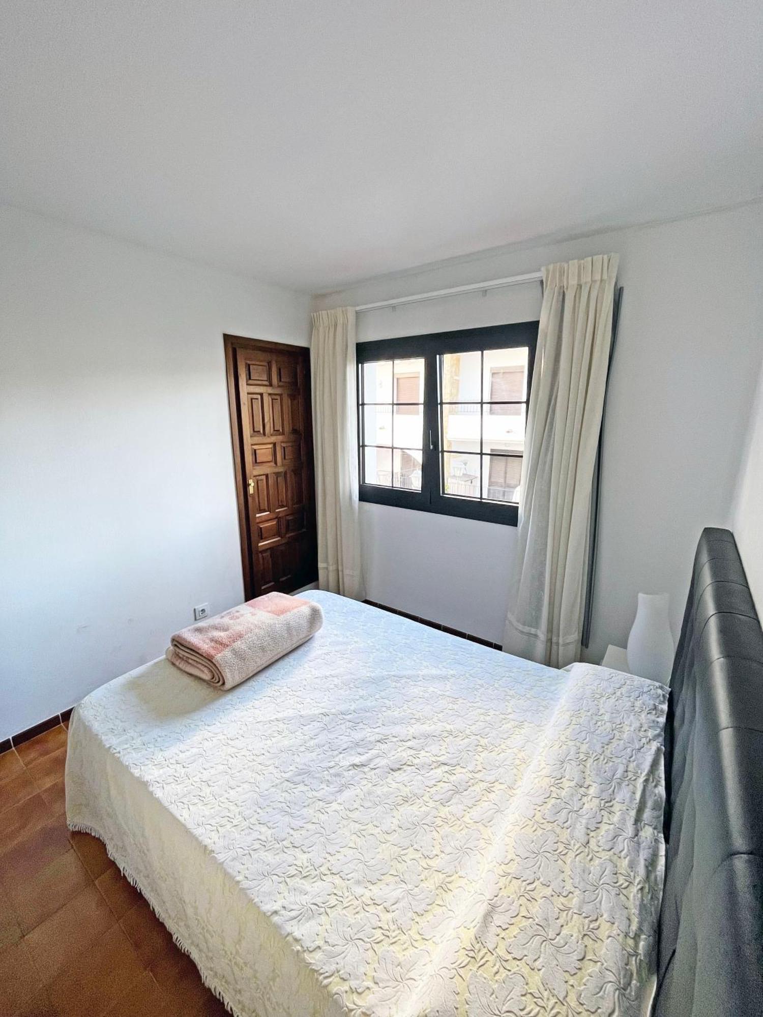 Apartamento En La Escala Con Piscina Y Parking L' Escala Ngoại thất bức ảnh